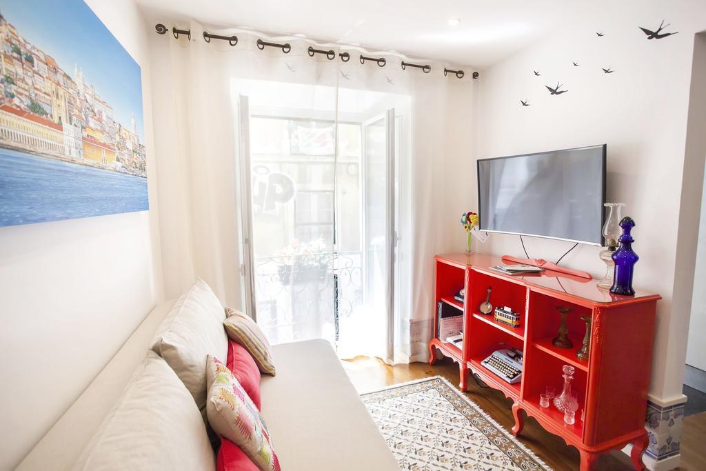 Typical Bairro Alto Apartment Lisboa Eksteriør billede