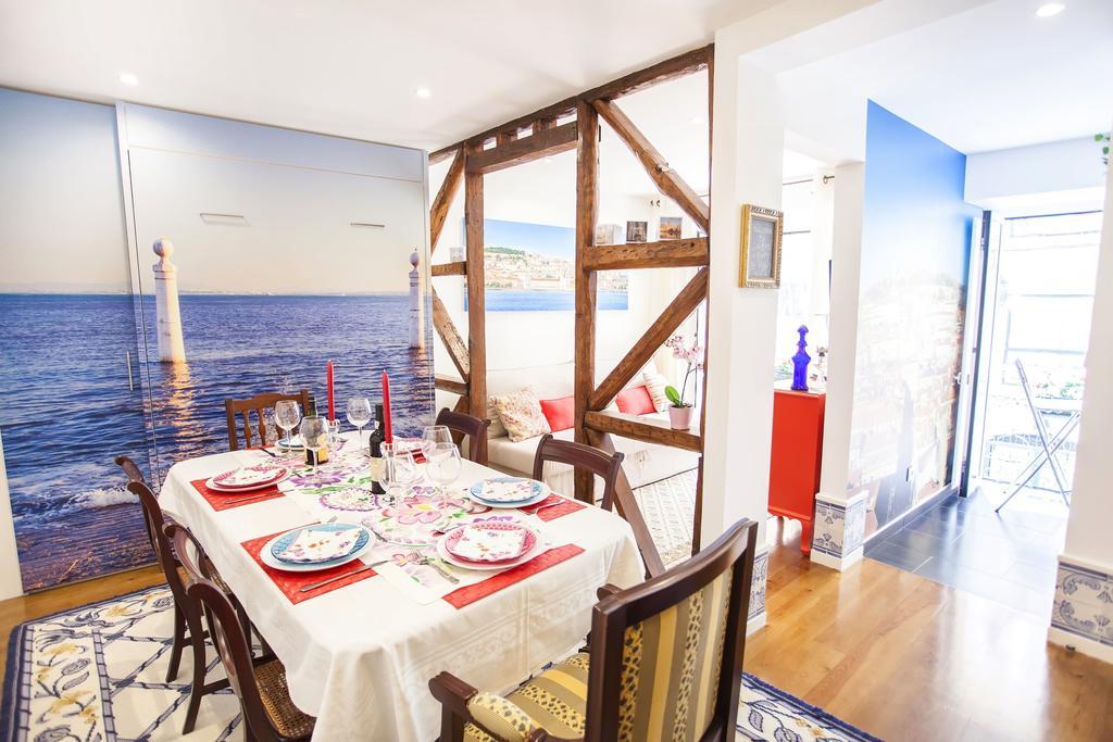 Typical Bairro Alto Apartment Lisboa Eksteriør billede