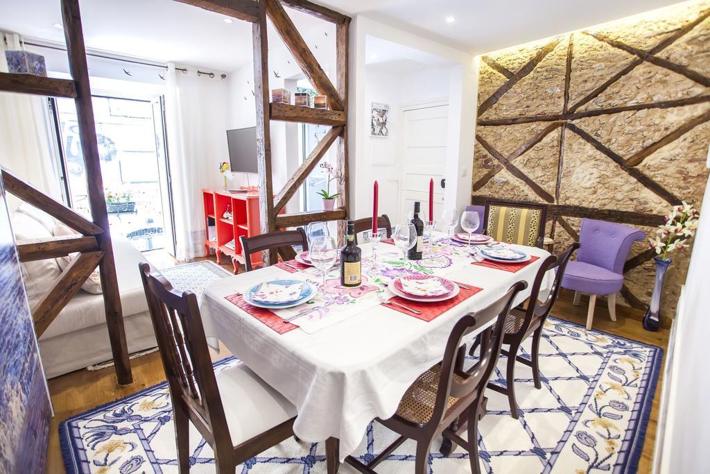 Typical Bairro Alto Apartment Lisboa Eksteriør billede